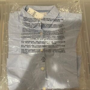 GAP Blue Blouse Elegant and Versatile